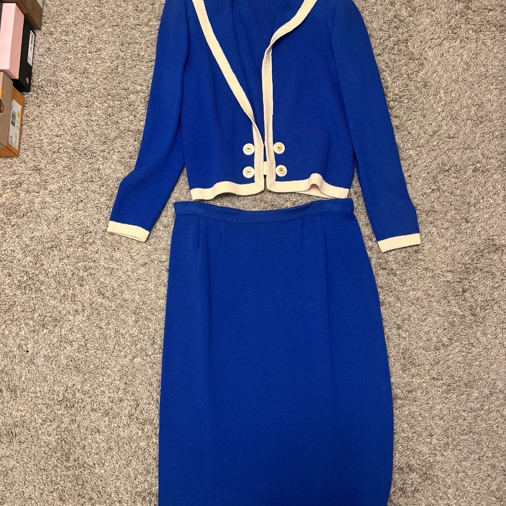 St. John Royal Blue and Cream Knit 2 Piece Suit with Skirt